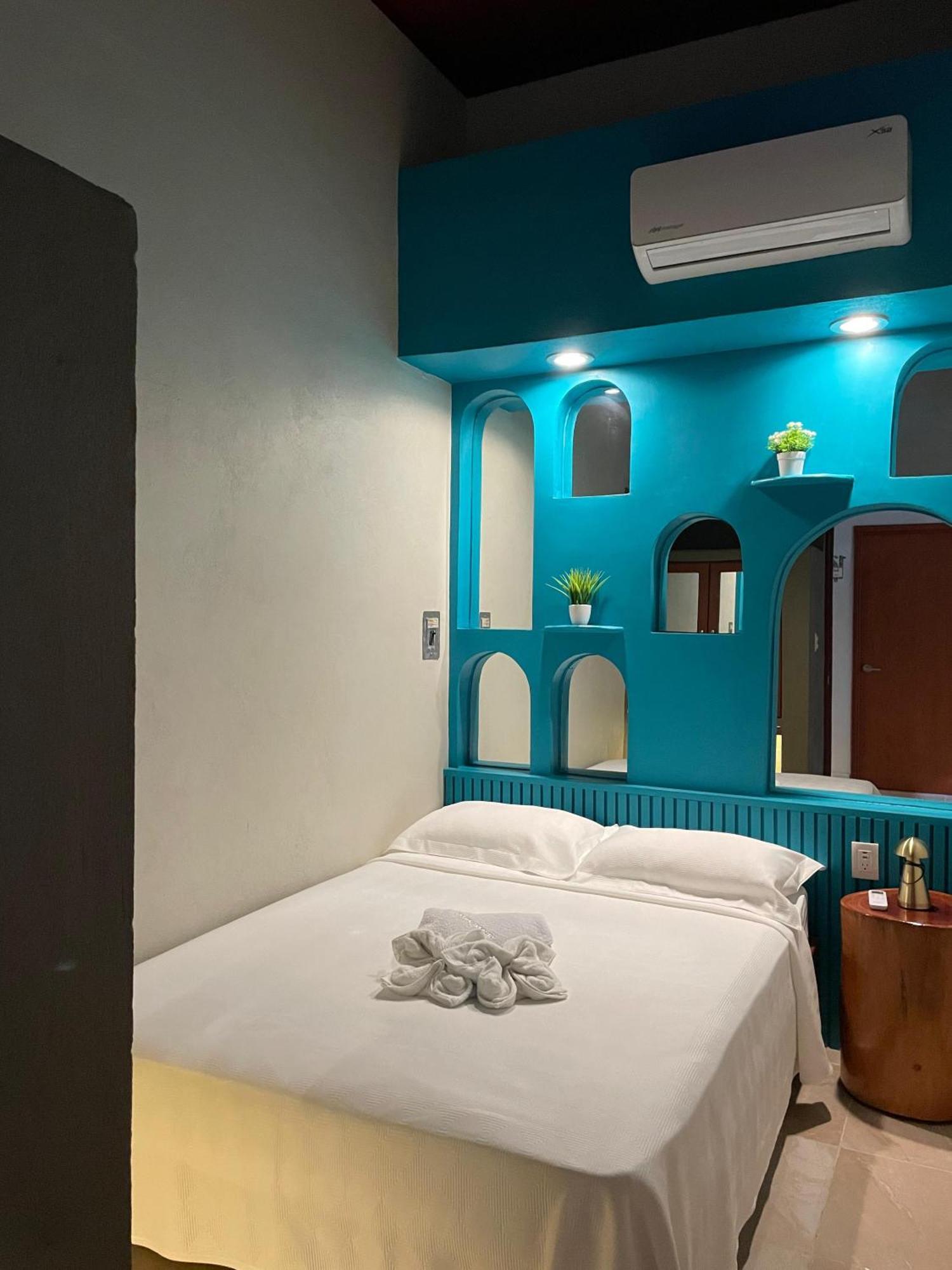 Hostal Poquito A Poquito Вальядолід Екстер'єр фото