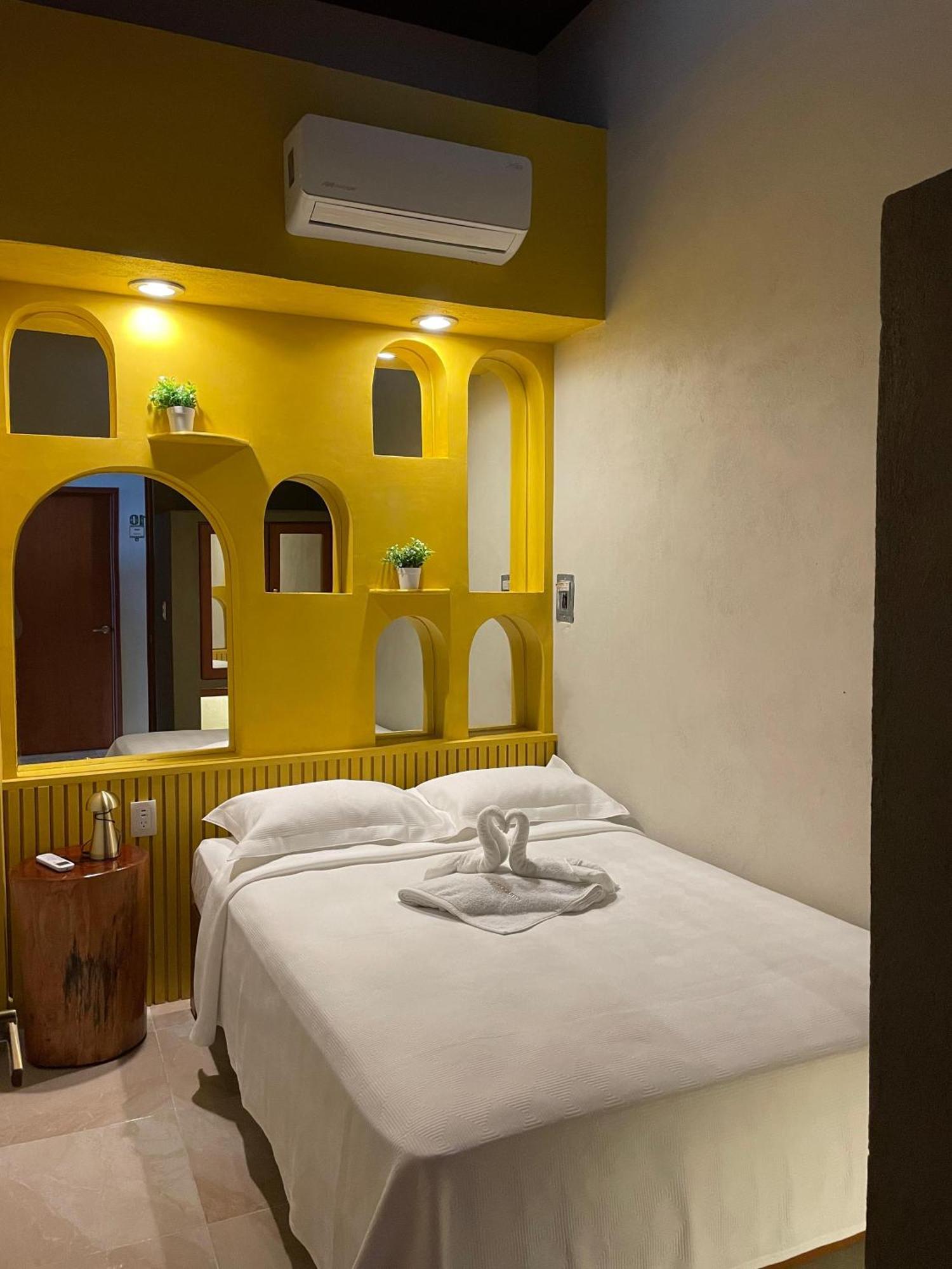 Hostal Poquito A Poquito Вальядолід Екстер'єр фото